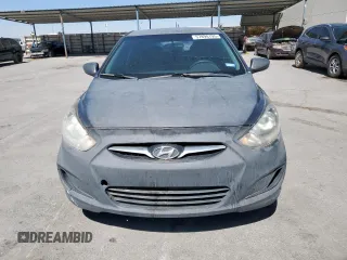 2012 Hyundai Accent GS z VIN KMHCT5AE4CU023012, wystawiony jako Copart lot #57890195 z przebiegiem 29 759 mil mil oraz Czysty tytuł • Clean title. Historia ofert i sprzedaży dostępna na DreamBid. Obrazek 5.