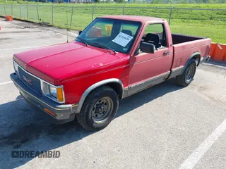 1993 GMC Sonoma z VIN 1GTCS14Z5P8511110, wystawiony jako IAAI lot #42254638 z przebiegiem 251 180 mil mil oraz . Historia ofert i sprzedaży dostępna na DreamBid. Obrazek 2.