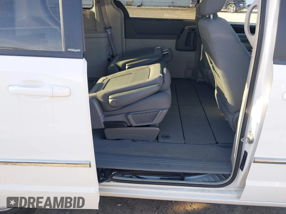 2010 Dodge Grand Caravan SXT with VIN 2D4RN5DX8AR239352, listed as a IAAI auction lot 41773487 with 86,084 mi miles and . Bid and sale history available at DreamBid. Image 8.