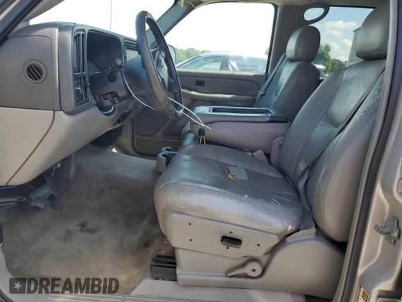 2005 Chevrolet Suburban LS with VIN 1GNEC16Z65J128499, listed as a Copart auction lot 62998585 with 176,223 mi miles and Salvage title. Bid and sale history available at DreamBid. Image 7.