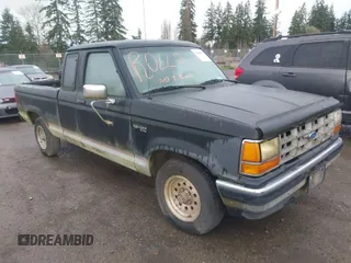 1992 Ford Ranger Splash with VIN 1FTCR14X8NPA24187, listed as a IAAI auction lot 41889532 with 35,246 mi miles. Bid and sale history available at carsss.com. Image 1.