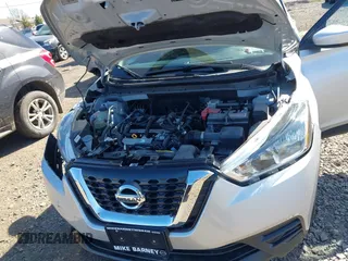 2020 Nissan Kicks SV with VIN 3N1CP5CV7LL545281, listed as a IAAI auction lot 42136872 with 11,458 mi miles. Bid and sale history available at carsss.com. Image 10.