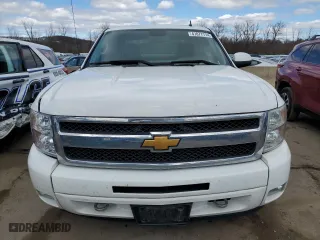 2013 Chevrolet Silverado 1500 LT with VIN 3GCPKSE73DG123013, listed as a Copart auction lot 77871044 with 152,921 mi miles and Salvage Title. Bid and sale history available at carsss.com. Image 5.