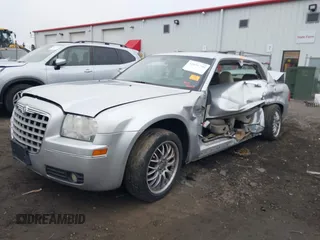 2006 Chrysler 300 Touring with VIN 2C3KK53G36H417291, listed as a IAAI auction lot 41031790 with Not Provided miles and . Bid and sale history available at carsss.com. Image 16.