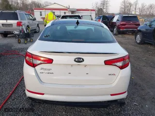 2013 Kia Optima SX w/Limited Pkg with VIN 5XXGR4A66DG249020, listed as a IAAI auction lot 41771425 with 44,000 mi miles. Bid and sale history available at carsss.com. Image 16.