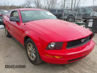 2005 Ford Mustang Deluxe with VIN 1ZVFT80N755161724, listed as a IAAI auction lot 41994894 with 104,917 mi miles. Bid and sale history available at carsss.com. Image 1.