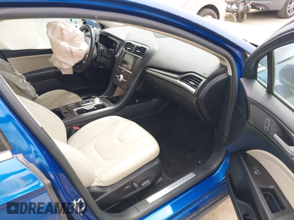 2017 Ford Fusion Hybrid Titanium с VIN 3FA6P0RU5HR388615, выставлен на аукционе IAAI как лот 42066142 с пробегом 121 618 миль миль и . История ставок и продаж доступна на DreamBid. Изображение 5.