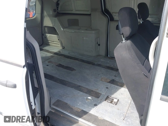 2014 Ram Cargo Van Tradesman z VIN 2C4JRGAG0ER149746, wystawiony jako IAAI lot #41930863 z przebiegiem 255 877 mil mil oraz . Historia ofert i sprzedaży dostępna na DreamBid. Obrazek 8.