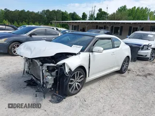 2015 Scion tC z VIN JTKJF5C79F3093318, wystawiony jako IAAI lot #42186403 z przebiegiem 178 922 mil mil oraz . Historia ofert i sprzedaży dostępna na DreamBid. Obrazek 17.