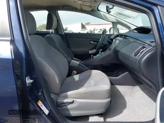 2015 Toyota Prius Four with VIN JTDKN3DU4F0443298, listed as a IAAI auction lot 41896720 with 288,809 mi miles and . Bid and sale history available at carsss.com. Image 5.