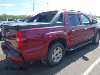 2007 Chevrolet Avalanche LTZ with VIN 3GNFK12327G257739, listed as a IAAI auction lot 42159715 with 224,306 mi miles. Bid and sale history available at carsss.com. Image 4.