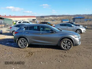 2017 Infiniti QX30 Luxury with VIN SJKCH5CR1HA020547, listed as a IAAI auction lot 41500509 with 64,263 mi miles. Bid and sale history available at carsss.com. Image 13.