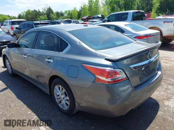 2014 Nissan Altima SV with VIN 1N4AL3AP0EC402329, listed as a IAAI auction lot 42129620 with 160,286 mi miles and . Bid and sale history available at DreamBid. Image 3.