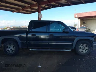 2005 Chevrolet Silverado 1500 LS with VIN 2GCEC13T951113384, listed as a IAAI auction lot 41685589 with 237,746 mi miles and . Bid and sale history available at DreamBid. Image 13.