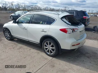 2017 Infiniti QX50 with VIN JN1BJ0RR6HM402572, listed as a IAAI auction lot 42045060 with 44,295 mi miles. Bid and sale history available at carsss.com. Image 3.