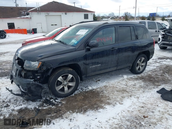 2017 Jeep Compass Latitude z VIN 1C4NJDEB9HD129184, wystawiony jako IAAI lot #41441314 z przebiegiem 45 764 mil mil oraz . Historia ofert i sprzedaży dostępna na DreamBid. Obrazek 17.