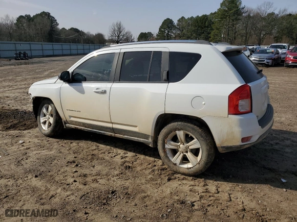 2012 Jeep Compass Latitude with VIN 1C4NJCEB3CD631658, listed as a Copart auction lot 43265635 with 176,656 mi miles and Clean Title. Bid and sale history available at carsss.com. Image 2.