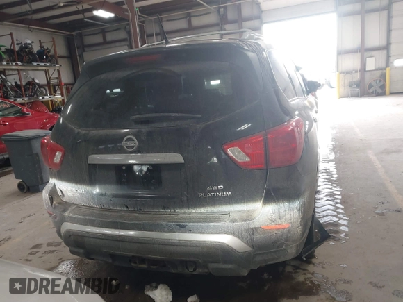 2017 Nissan Pathfinder SV z VIN 5N1DR2MMXHC636690, wystawiony jako IAAI lot #41424828 z przebiegiem 114 994 mil mil oraz . Historia ofert i sprzedaży dostępna na DreamBid. Obrazek 16.