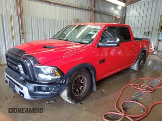 2016 Ram 1500 Rebel z VIN 1C6RR7YT4GS104758, wystawiony jako Copart lot #57092725 z przebiegiem 157 217 mil mil oraz Tytuł czysty. Historia ofert i sprzedaży dostępna na DreamBid. Obrazek 1.