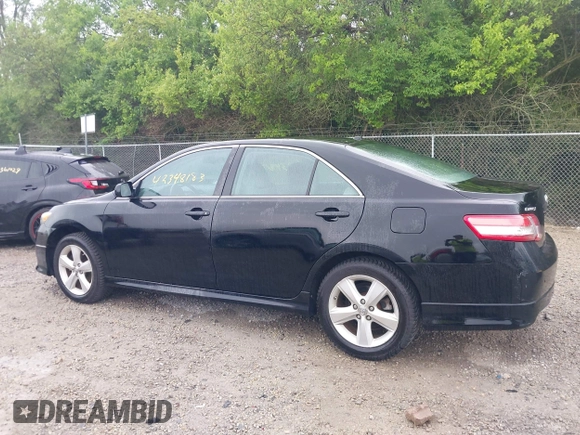 2011 Toyota Camry LE z VIN 4T1BF3EK3BU744766, wystawiony jako IAAI lot #42348183 z przebiegiem 178 304 mil mil oraz . Historia ofert i sprzedaży dostępna na DreamBid. Obrazek 14.
