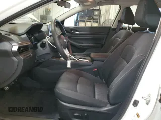 2025 Nissan Altima SV z VIN 1N4BL4DV6SN339483, wystawiony jako Copart lot #59178985 z przebiegiem 9 774 mil mil oraz Czysty tytuł • Clean title. Historia ofert i sprzedaży dostępna na DreamBid. Obrazek 7.