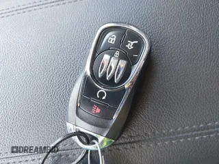 2025 Buick Encore GX Sport Touring с VIN KL4AMDSL7SB038317, выставлен на аукционе IAAI как лот 42151204 с пробегом 10 917 миль миль и . История ставок и продаж доступна на DreamBid. Изображение 11.