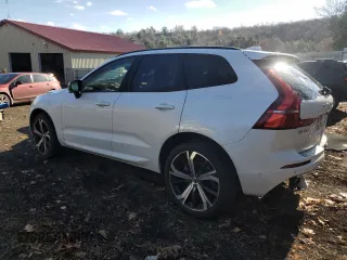 2024 Volvo XC60 Ultimate Dark Theme с VIN YV4L12RM9R1714600, выставлен на аукционе Copart как лот 77959124 с пробегом 21 836 миль миль и Списание • Salvage title. История ставок и продаж доступна на DreamBid. Изображение 2.