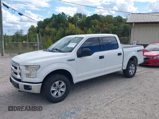 2015 Ford F-150 XLT with VIN 1FTEW1EF5FFB13987, listed as a IAAI auction lot 40377116 with 186,029 mi miles. Bid and sale history available at carsss.com. Image 17.
