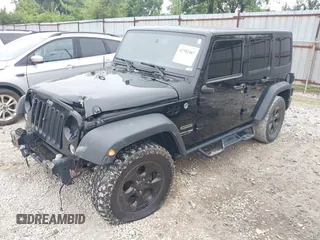 2018 Jeep Wrangler Unlimited Freedom z VIN 1C4BJWDG0JL803889, wystawiony jako IAAI lot #42782367 z przebiegiem 105 738 mil mil oraz . Historia ofert i sprzedaży dostępna na DreamBid. Obrazek 18.