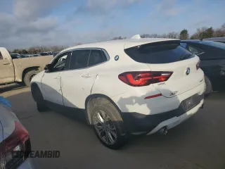 2022 BMW X2 sDrive28i z VIN WBXYH9C02N5U10663, wystawiony jako Copart lot #47361955 z przebiegiem 72 319 mil mil oraz Szkody całkowita. Historia ofert i sprzedaży dostępna na DreamBid. Obrazek 3.