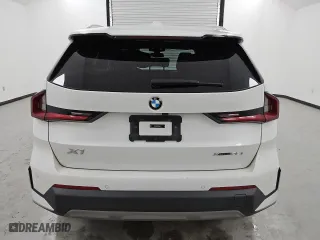 2023 BMW X1 xDrive28i with VIN WBX73EF00P5X20800, listed as a Copart auction lot 53166625 with 27,545 mi miles and Clean Title. Bid and sale history available at carsss.com. Image 6.
