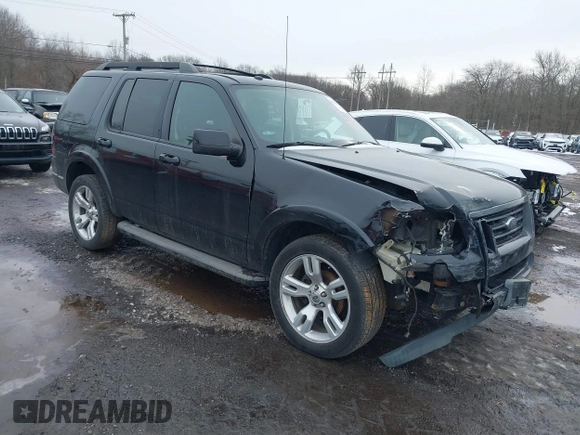 2010 Ford Explorer z VIN 1FMEU8DE5AUA85647, wystawiony jako IAAI lot #41534833 z przebiegiem 129 925 mil mil oraz . Historia ofert i sprzedaży dostępna na DreamBid. Obrazek 1.