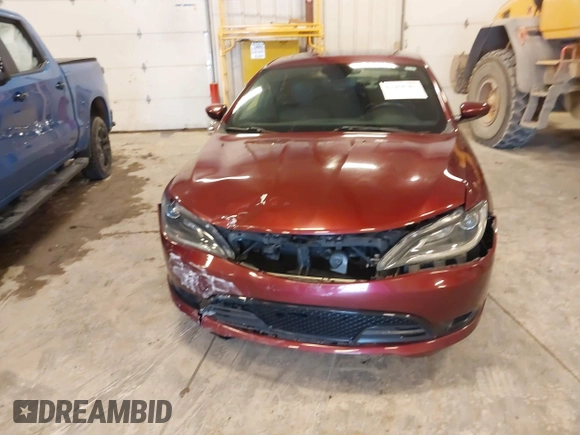 2015 Chrysler 200 S with VIN 1C3CCCBB7FN730122, listed as a IAAI auction lot 41954781 with 133,829 mi miles. Bid and sale history available at carsss.com. Image 6.
