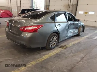 2016 Nissan Altima S z VIN 1N4AL3AP6GC201098, wystawiony jako IAAI lot #40922688 z przebiegiem 168 145 mil mil oraz . Historia ofert i sprzedaży dostępna na DreamBid. Obrazek 4.