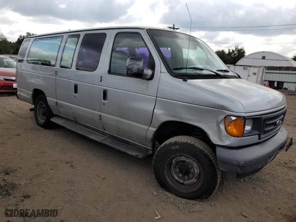 2007 Ford Econoline Wagon XL with VIN 1FBSS31L47DA97398, listed as a Copart auction lot 71482024 with 333,910 mi miles and Salvage Title. Bid and sale history available at carsss.com. Image 4.