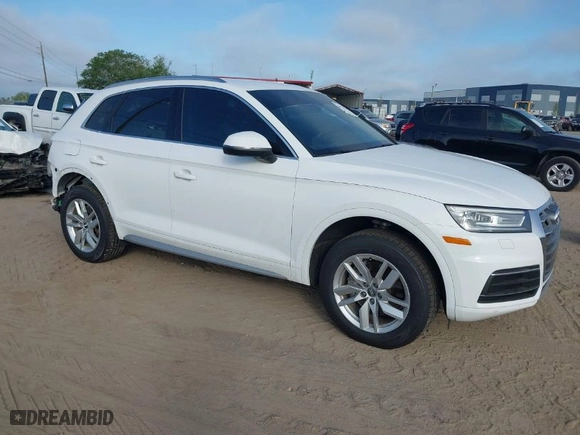 2020 Audi Q5 Premium with VIN WA1ANAFY2L2066089, listed as a IAAI auction lot 41934177 with 52,340 mi miles. Bid and sale history available at carsss.com. Image 1.