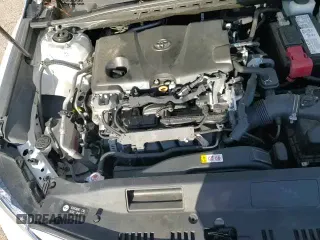 2020 Toyota Camry LE z VIN 4T1C11AK6LU360494, wystawiony jako Copart lot #81954155 z przebiegiem 136 991 mil mil oraz Szkoda całkowita • Salvage title. Historia ofert i sprzedaży dostępna na DreamBid. Obrazek 15.