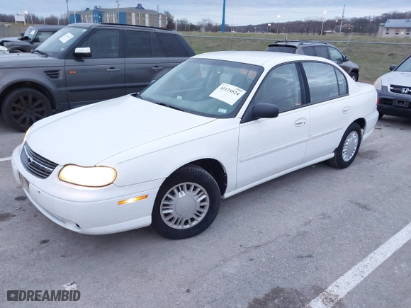 2000 Chevrolet Malibu with VIN 1G1ND52J5Y6315794, listed as a IAAI auction lot 41124524 with 149,379 mi miles. Bid and sale history available at carsss.com. Image 2.