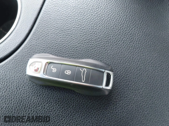 2018 Porsche Panamera 4 E-Hybrid with VIN WP0AE2A74JL130540, listed as a IAAI auction lot 42078444 with 65,981 mi miles and . Bid and sale history available at DreamBid. Image 11.