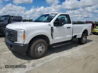 2023 Ford F-250 XL z VIN 1FTBF2AA9PED40870, wystawiony jako Copart lot #73946584 z przebiegiem Nie podano mil oraz Nie do naprawy • Non repairable. Historia ofert i sprzedaży dostępna na DreamBid. Obrazek 1.