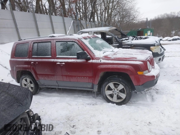 2014 Jeep Patriot Limited with VIN 1C4NJRCB1ED728821, listed as a IAAI auction lot 41241749 with 122,967 mi miles and . Bid and sale history available at DreamBid. Image 14.