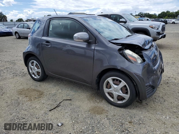 2012 Scion iQ z VIN JTNJJXB06CJ009187, wystawiony jako Copart lot #56563665 z przebiegiem 105 014 mil mil oraz Szkoda całkowita • Salvage title. Historia ofert i sprzedaży dostępna na DreamBid. Obrazek 4.