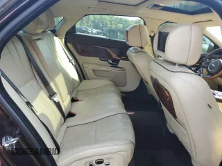 2012 Jaguar XJ Supersport z VIN SAJWA2JC4CMV21796, wystawiony jako Copart lot #66258395 z przebiegiem 122 190 mil mil oraz Czysty tytuł • Clean title. Historia ofert i sprzedaży dostępna na DreamBid. Obrazek 10.
