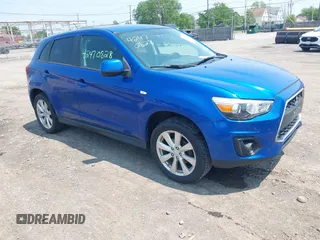 2015 Mitsubishi Outlander ES z VIN 4A4AR3AW9FE050253, wystawiony jako IAAI lot #42470828 z przebiegiem 91 875 mil mil oraz . Historia ofert i sprzedaży dostępna na DreamBid. Obrazek 1.