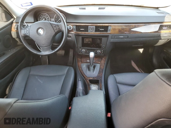 2008 BMW 3 Series 328i with VIN WBAVC53578FZ88885, listed as a Copart auction lot 51967275 with 136,934 mi miles and Salvage title. Bid and sale history available at DreamBid. Image 8.