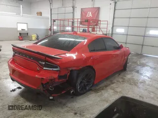 2020 Dodge Charger Scat Pack Widebody z VIN 2C3CDXGJ7LH247951, wystawiony jako IAAI lot #41873033 z przebiegiem 31 280 mil mil oraz . Historia ofert i sprzedaży dostępna na DreamBid. Obrazek 4.