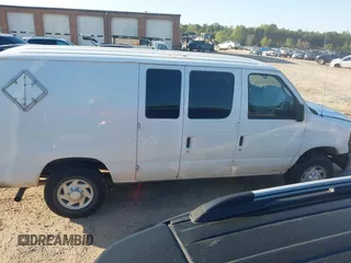 2013 Ford Econoline Cargo Commercial z VIN 1FTNE2EL9DDB37149, wystawiony jako IAAI lot #41971561 z przebiegiem 269 899 mil mil oraz . Historia ofert i sprzedaży dostępna na DreamBid. Obrazek 13.