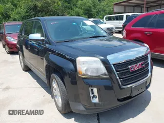 2013 GMC Terrain SLE z VIN 2GKALMEK9D6312560, wystawiony jako IAAI lot #42497938 z przebiegiem 88 384 mil mil oraz . Historia ofert i sprzedaży dostępna na DreamBid. Obrazek 1.