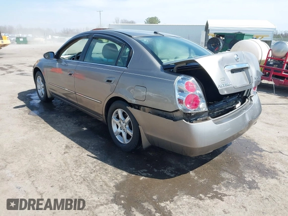 2005 Nissan Altima 3.5 SE with VIN 1N4BL11DX5C353106, listed as a IAAI auction lot 41833288 with 148,146 mi miles. Bid and sale history available at carsss.com. Image 3.