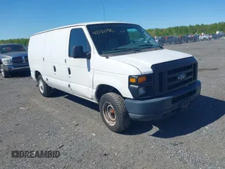 2008 Ford Econoline Cargo Commercial with VIN 1FTNE14W58DB12602, listed as a IAAI auction lot 42132156 with 201,448 mi miles. Bid and sale history available at carsss.com. Image 1.